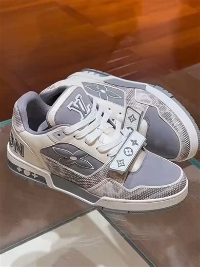 Fast Worldwide Shipping with FedEx and DHL