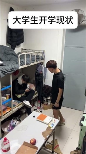 The Ultimate College Freshman Guide: Navigating Campus Life for Boys