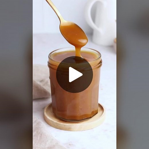 KARAMELSAUS 🤤 Karamelsaus maken hoeft helemaal niet moeilijk te zijn, dat bewijst dit recept! #thuisbakken#karamel#bakken#laurasbakery#fyp#baktok