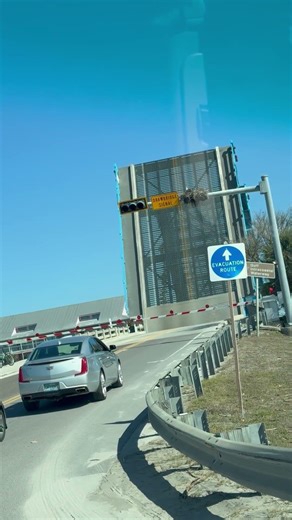 2/6 open the drawbridge ￼