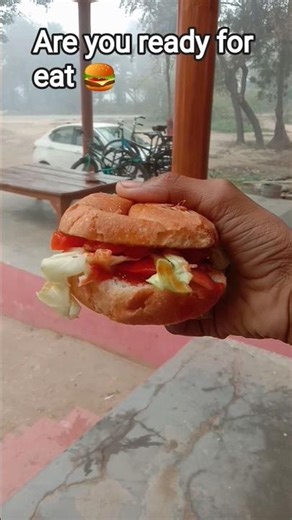 Make burger 🍔 in 1 minute #shorts #burger #hindishorts #trending #vlog #viral #youtubeshorts #new
