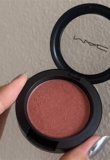 MAC Peachtwist Blush: Natural Glow for Real Skin