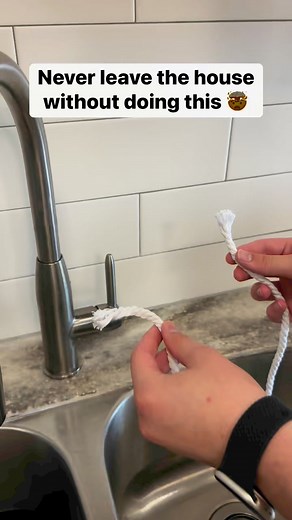 681K views · 1.2K reactions | I do this everyday #waitforit #noway #lifehacks | Cracked Out Memes | Facebook