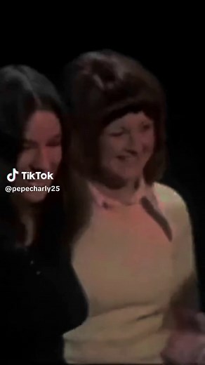 Gary Glitter Rock and Roll Part 2 - 1972