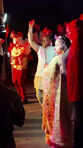 queen song 💃🕺 | london tumhakda 😜 #shorts #dance #minivlog #queensong