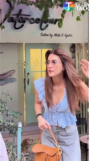 Kriti Sanon ne Paps ko CUTELY kaha 'BYE' #shorts #kritisanon