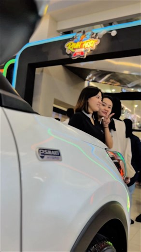 Rocky Hybrid looks dashing & fuel efficient #daihatsu