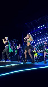 Primeira noite - São Paulo 💛💚 . . . . . . . . . . . #brasil🇧🇷 #soyrebeldeworldtour #soyrebeldetour #rbd2023 #christian #rbdmaniacos #soyrebelde #rebeldetour #RBDFOREVER #rbdmusica #rbdisback #maite #MaitePerroni #Perronitos #pollito #fan #celebridades #anahi #DulceMaria #christophervonuckermann #rbd #rebelde #entretenimento #tour #backstage #any #anahipuente #anahiportilla #miacolucci #christianchavez | Rebelde Tour 2023