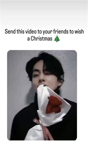 ✯𝐿𝐼𝑆𝐻𝐼✯💫 on Instagram: "Merry Christmas 🎄 🎅 . . #btsv #btsarmy #trandingreels #taehyung"
