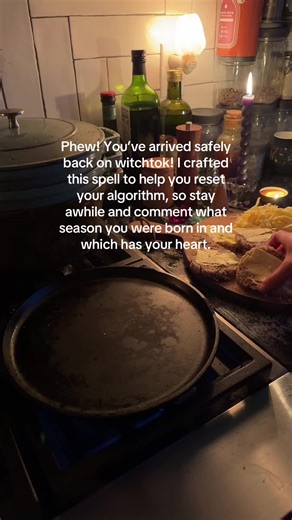 Winter ❄️ ☃️ baby but Autumn 🍂 🎃 has my heart #witchtok #witchcraft #practicalmagic #kitchenwitch #witchyvibes