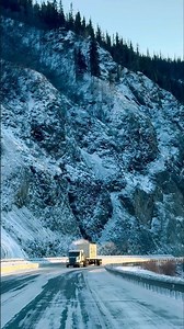 Denali National Park winter road | Silent Alaska nature. #alaska #denali #alaskatravel #scenery