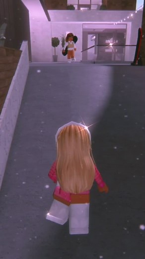 this took me a while to edit😭 @slutformordecai #roblox #bloxburg #troll