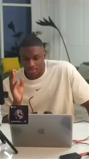 Alex Hitchens débat avec une féministe