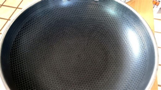 Watch HONEST Hexclad 14" Wok Review on Amazon Live