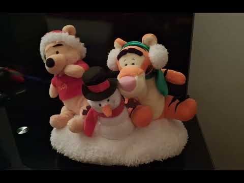 Animated Christmas Winnie the Pooh & Tigger
