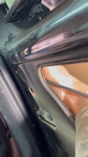 How to open a Volkswagen T5 sliding door when it won’t open from the inside or the outside ￼#vwt5