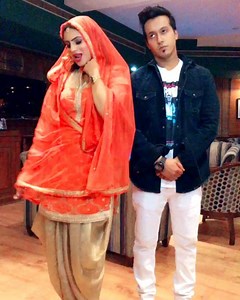 Harshit Tomer is performing #Jhanjhraan on TikTok Harshit Tomar Sumit Sethi Costumes BANI KHURANA @lilykhurana | Meet Kaur