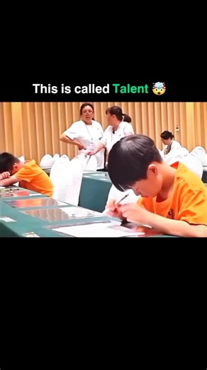 KNOWLEDGE DECODER on Instagram: "Mathematical finger counting is a traditional and practical method of using fingers to perform basic arithmetic and understand numbers. It is often the first counting method taught to young children, allowing them to physically represent numbers from 1 to 10. By raising one finger for each number, a child can count step by step in a very tactile and visual way. Typically, the left hand is used for numbers 1 to 5, while the right hand represents numbers 6 to 10. T