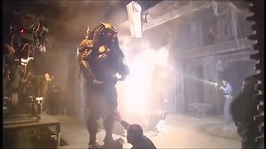 1.8K views · 75 reactions | Paul WS Anderson on rubber suits vs CGI (Alien Vs Predator: Production featurette) #AlienVsPredator #CGI #PracticalEffects #BehindTheScenes #PaulWSAnderson #AVP #Xenomorph #Yautja #SpecialEffects #Alien #Aliens #Predator | Alien_Theory | Facebook