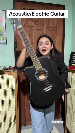 Choosing Between Acoustic and Electric Guitars