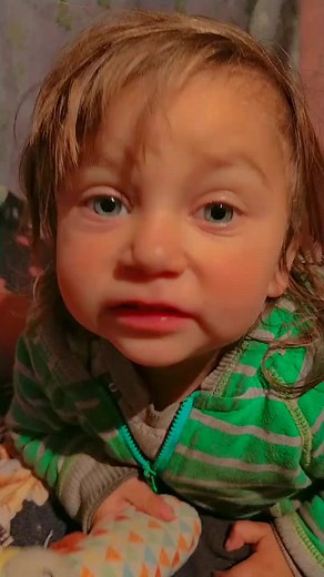 Videoclipuri postate de kristisaxpromax (@kristisaxpromax) cu Ochii Tai Albastri - NIKOLAS SAX