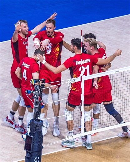 #Philippines2025: BELGIUM 🇧🇪 3-0 🇩🇿 ALGERIA Belgium 🇧🇪 swept Algeria 🇩🇿 to close out Pool F on top 🔥. A strong run sends them into the Round of 16 🤩, with Reggers leading the tournament as top scorer on 73 points 💪. 🗒️ Full schedule: volleyball.world 📺 Watch all the action LIVE on VBTV: https://bit.ly/3Bjc3Ui 🛍️ Grab your World Champs Merch: https://links.vb.tv/4goZVBM 🏐 #Volleyball #MWCH | Volleyball World