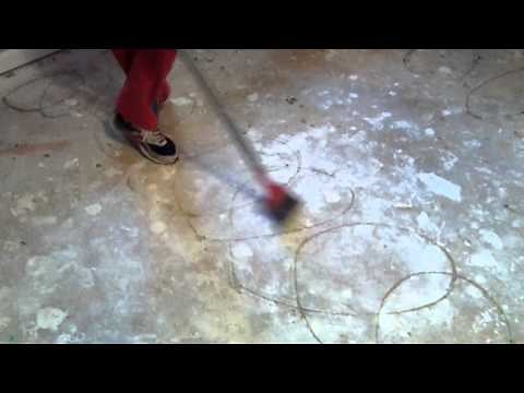 How to clean the subfloor before flooring installation