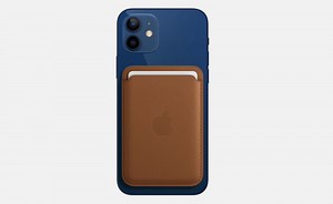 Hands-On With Apple's iPhone 12 MagSafe Wallet Attachment