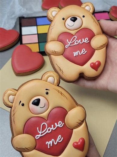 Decorating Cookies for Valentine's Day: Teddy Bear Design