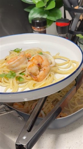 Seafood Linguine with Shrimp & Calamari