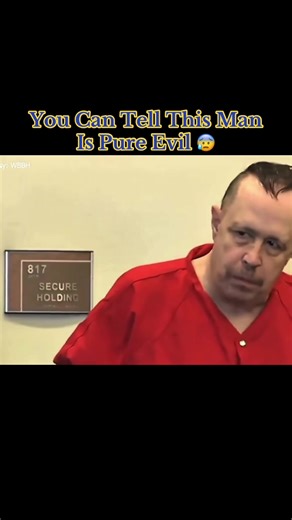 IdkSterling (@idksterling)’s video of evil man man