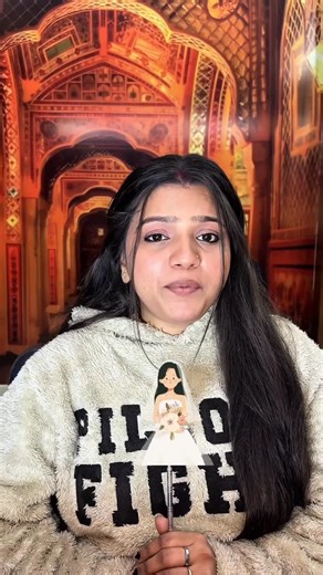 Sonam Roy | Makeup Academy | Gaya on Instagram: "Red Outfit Pai Red Lipstick ❌ Follow For More @muasonam_roy #makeupartist #mua #explorepage✨ #brides #lipstick"