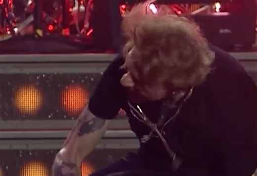 GUNS N' ROSES Releases Video Compilation Of AXL ROSE's Onstage Falls