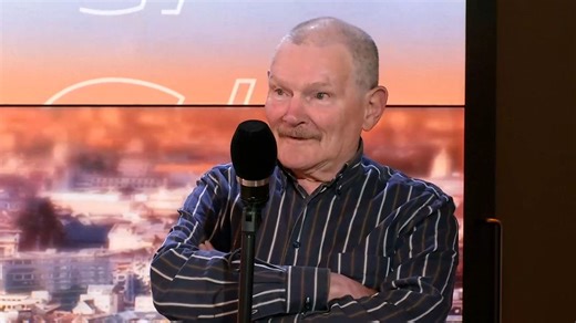 Jean-Marie, 76 ans, a réalisé son rêve : il a assisté à son premier match de foot - RTBF Actus