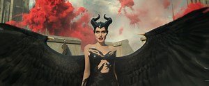 Malévola: Dona do Mal (2019) ⭐ 6.6 | Aventura, Drama, Família