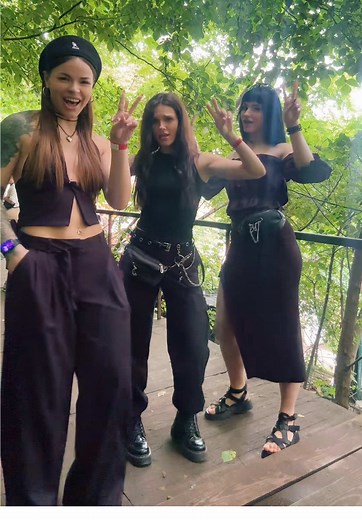 Techno Girls from Ukraine: Rave Dance Moves