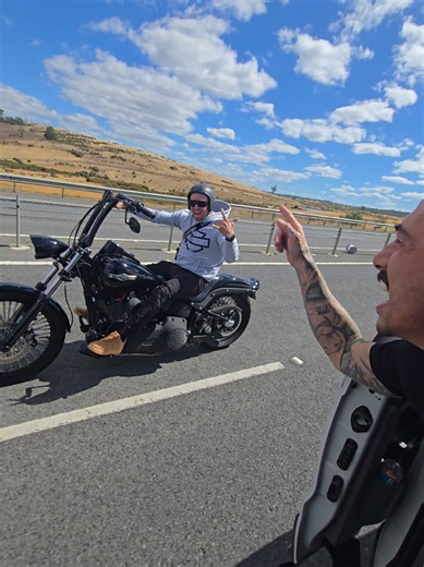 no better feeling then seeing ya homies on the open road