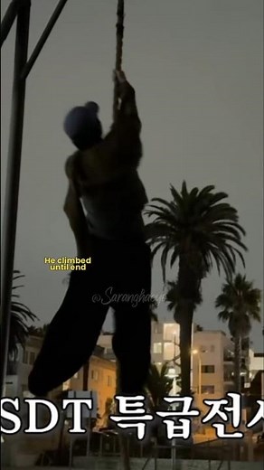 The way Taehyung climbed that rope with ease 😍🔥