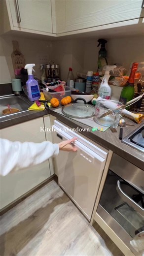 11K views · 157 reactions | Coming down to a messy kitchen in the morning is the worst! So I always try get it tidied up before bed 識✨ #kitchencleaning #cleaningmode #kitchenshutdown #cleaningmotivation #cleaningmotivation #cleaning #cleanwithme #cleaninginfluencer #cleaningthehouse #messykitchen | Outgrown Our Home | Facebook