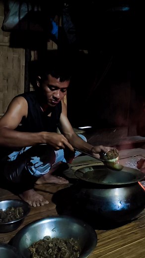 Good Night dear friens... Uisa me kaki hom toh thei tapove.😆 Ahom pa in ama me kong in aha thuh jep e🤣 Party..☺️ #villagelife #thinglhanglifestyle #enjoyeverymoment #highlight | LuñNgām Elmůn