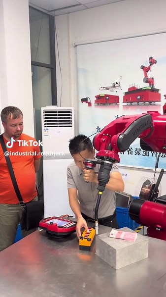 #robot#industrial #wedding #spraying #welding