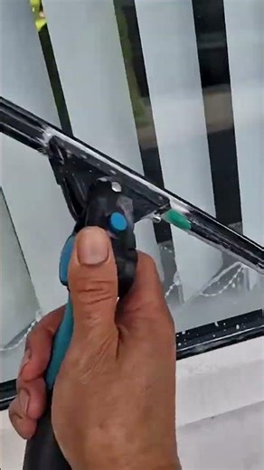 Mastering traditional squeegee techniques can lead to exceptionally clean and streak-free surfaces.