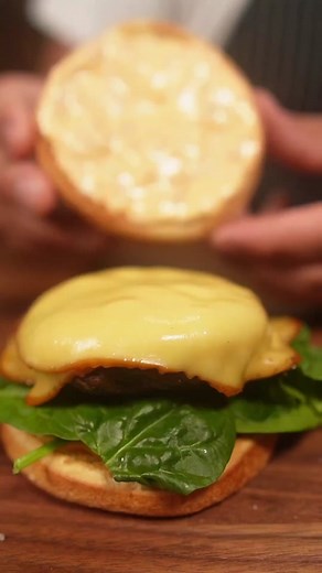 Quick and Easy Burger Recipe in 15 Minutes!