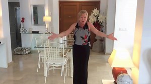 We have the absolute pleasure of welcoming back the fantastic Maria Lyn today to share a few songs with us all.... No matter what time of day it is, grab a glass of your favourite tipple, stand up and have a little dance with us! | Fred. Olsen Cruise Lines