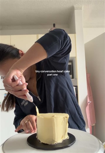 part 1 out of 3 💛 #valentinesday #conversationcake #pickme