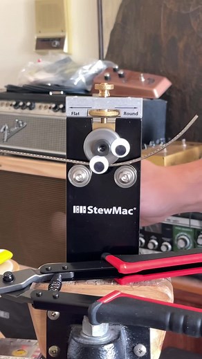 In a silly, goofy mood. 🤪 #guitarrepair #guitartech #sillygoofymood