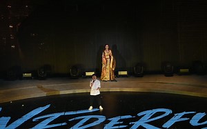 AGA红馆演唱会第二场，邀请侧田做嘉宾合唱《命硬》_哔哩哔哩_bilibili