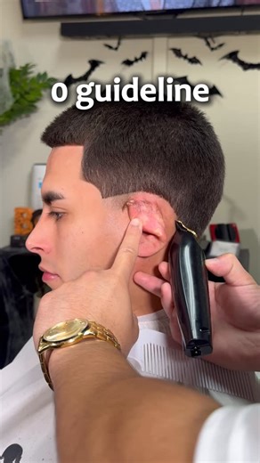 📍SOCAL • IE Barber • Pico ⚜️ on Instagram: "Step by step beginner barber tutorial on how to do a low drop fade with an 8 guard buzzcut Tools by @wahlpro 📍300 S Highland Springs Suite 10E Banning, CA 92220📍 Always accepting new clients in INLAND EMPIRE 📍 #beaumontca #banningca #inlandempire #iebarber #inlandempirebarber"