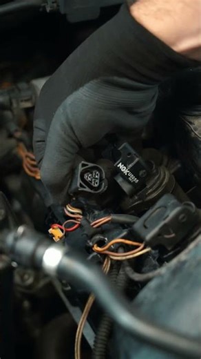 How to replace an ignition coil 🛠️ #howto #ignitioncoil #change #carparts #autoparts