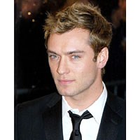 Jude Law protagoniza el nuevo anuncio de Dior Homme, dirigido por Guy Ritchie